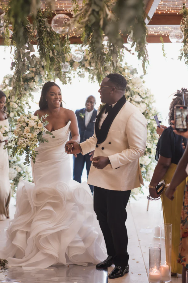 Elegant Stylish 2026 Ivory Mermaid Wedding Dress Sweetheart Ruffles Tiers Satin Organza Stunning Bridal Gowns Dresses ZJ2388