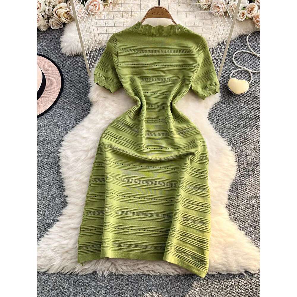 Spring and summer new women's fashionable niche light luxury S18 women's skirt elegant V-neck hollow a18 long sleeved ice silk knitted dress