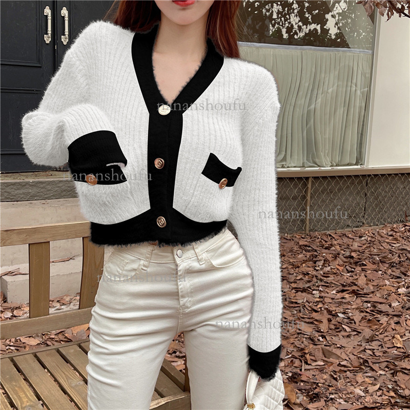2026 New Color Blocked Tweed Designer Sweater Fashion Luxury Women's Cardigan Wool Skin Friendly Knitted Short Jacket Essential For Spring Women&