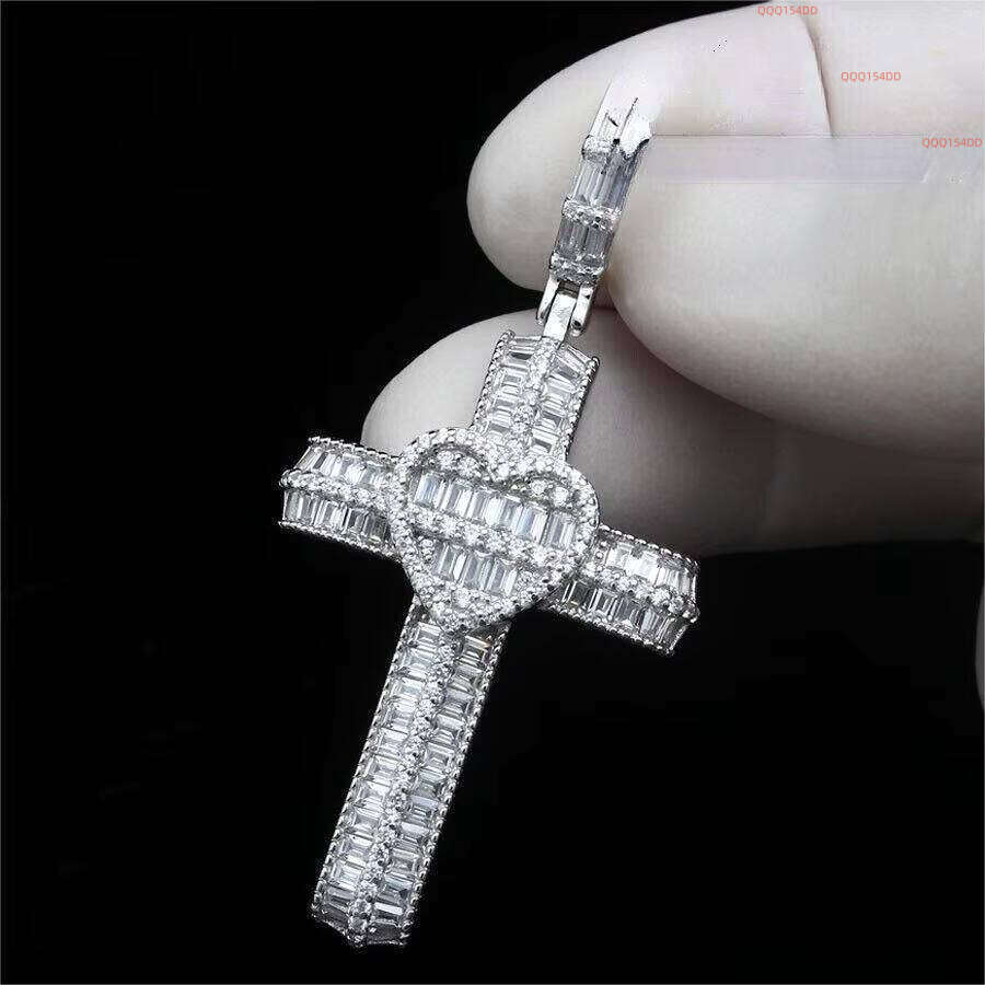 Iced Out Bling CZ Christian Engagement Party Hip Hop Men Boy Punk Style Heart Cross Shape Pendant