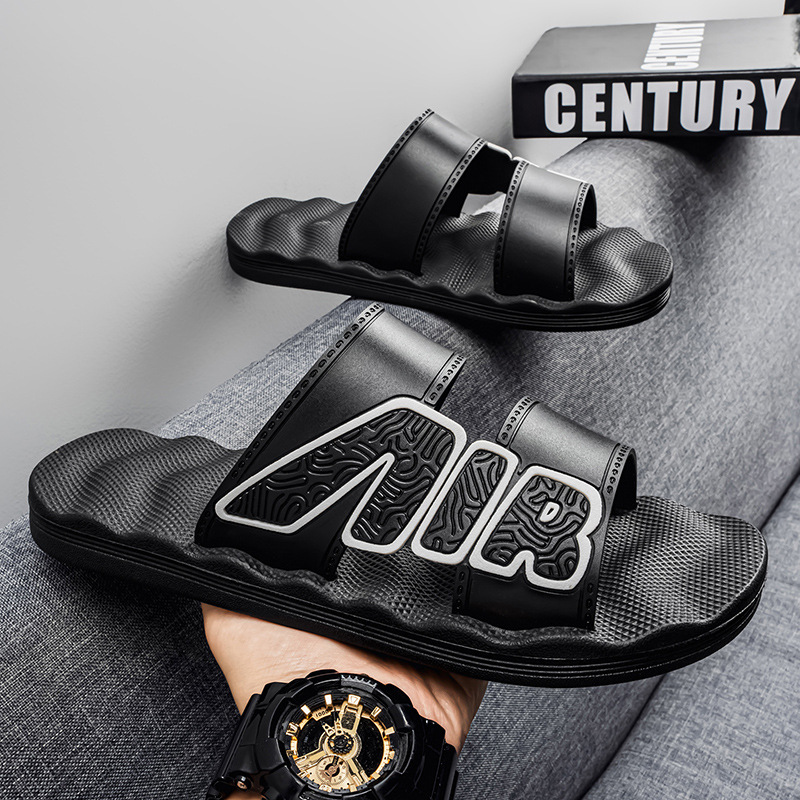 new Free delivery Slippers Breathable men's slippers with soft sole lightweight and suitable for home leisure