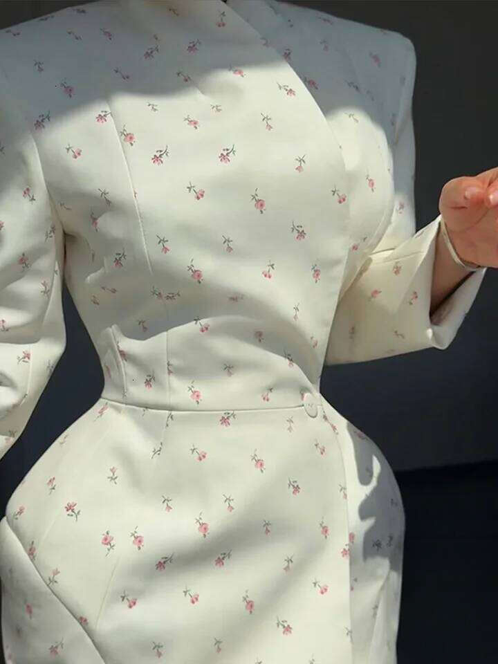 White Waist Cinching Floral Shoulder Pad Blazer Long Sleeve Single Breasted Jacket For Summer Elagant Female Outwear MAKOUFEI
