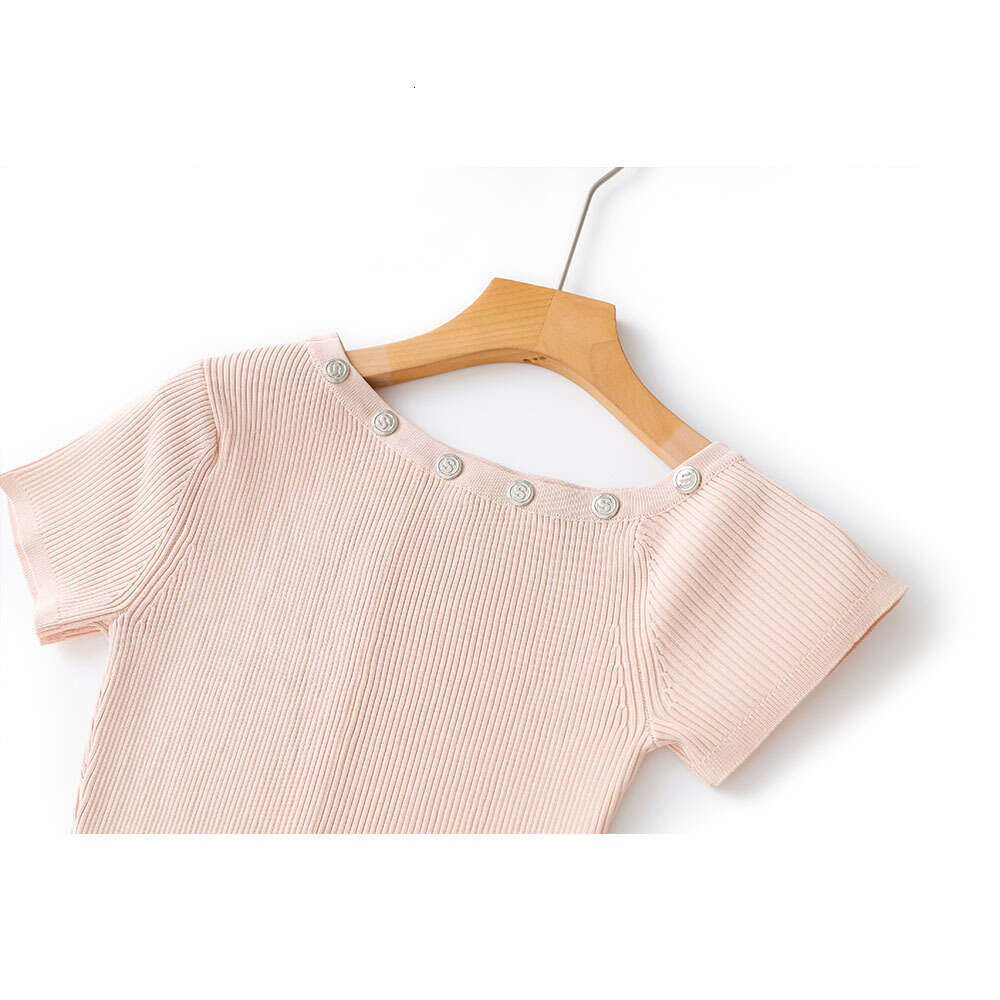 2026 Designer French Asymmetric Shoulder Button Knitted Fashion D19 Design Irregular Short Sleeve Fashion Dress