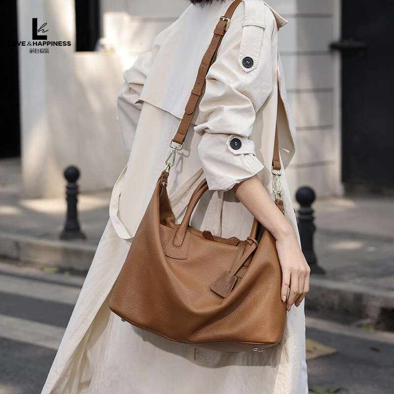 Luxury Shoulder Bags Totes European And American Classic Series High Quality Texture Handbag Large Capacity Travel Genuine Leather Women S Crossbody T