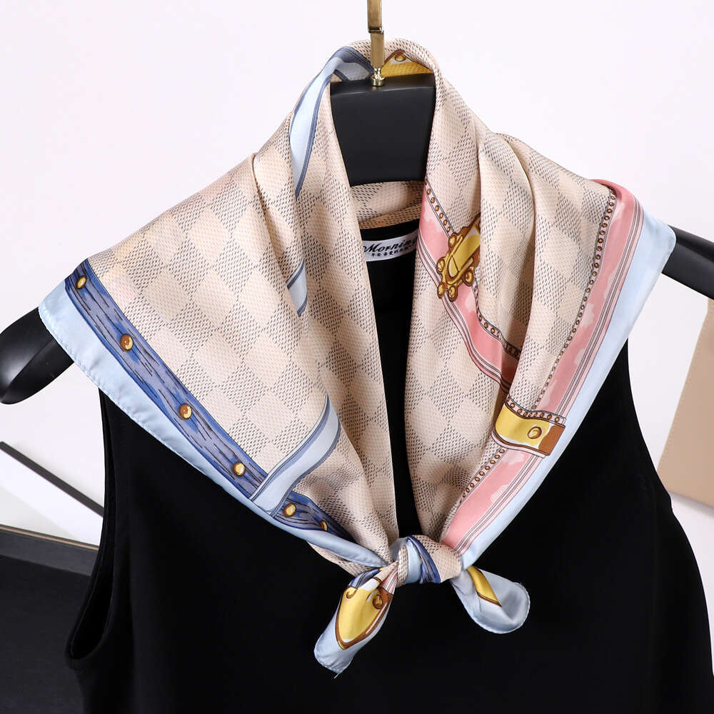 70 Small Square Silk Retro Three-Dimensional Letter Print Women's New Professional Neck Satin Scarf Wholesale Chunjinqiuli