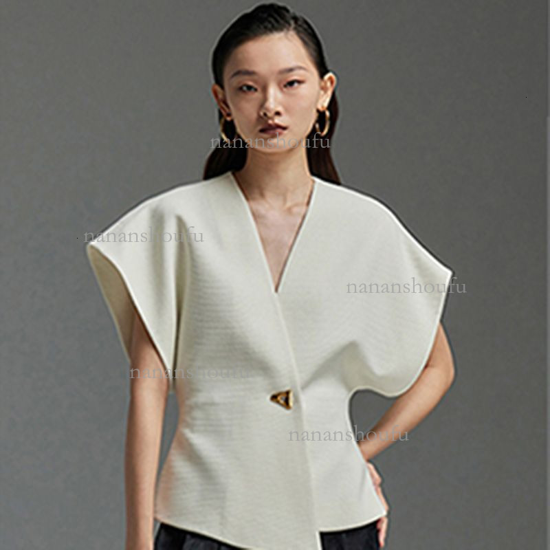 2026 New Asymmetrical Designer Jacket Vest French Fashion Trend Shirt Luxury Essential Temperament Elegant Women's Clothing Workplace Simple Soli