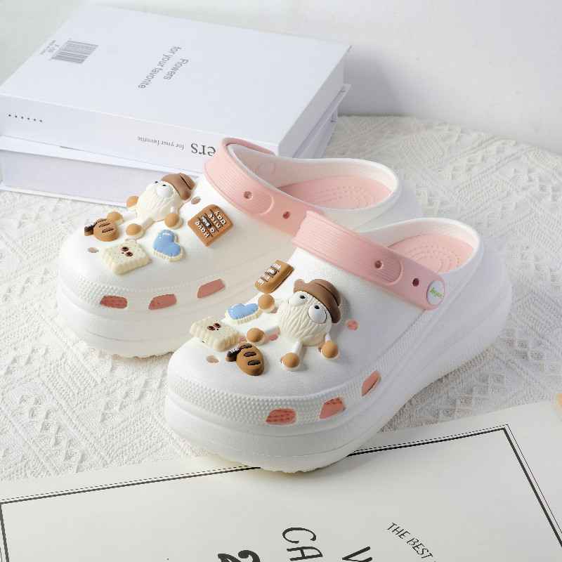 Boys Girls EVA Clogs Cute Cartoon Decor Non-slip Sole Teenagers Kids Outdoor Beach Pool Slippers Summer Casual Sandals Slippers For Men and women Free