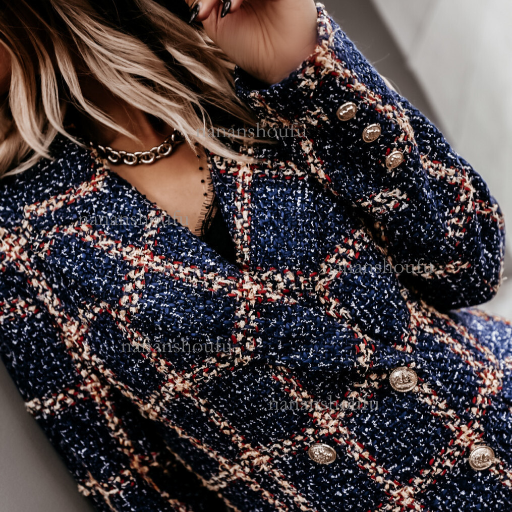 2026 Designer Double Breasted Woolen Jacket Fashion Long Sleeved Suit Collar Striped Grid Windbreaker Coat Autumn/winter Luxury Essential Women's