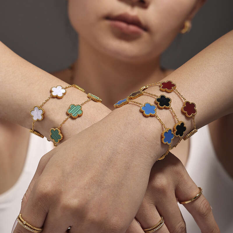 Women's Designer Bracelet: Multicolor Agate Five-leaf 18k Gold Bracelet Light Luxury Elegant Flower Chain Daily Luxury Jewelry Wholesale