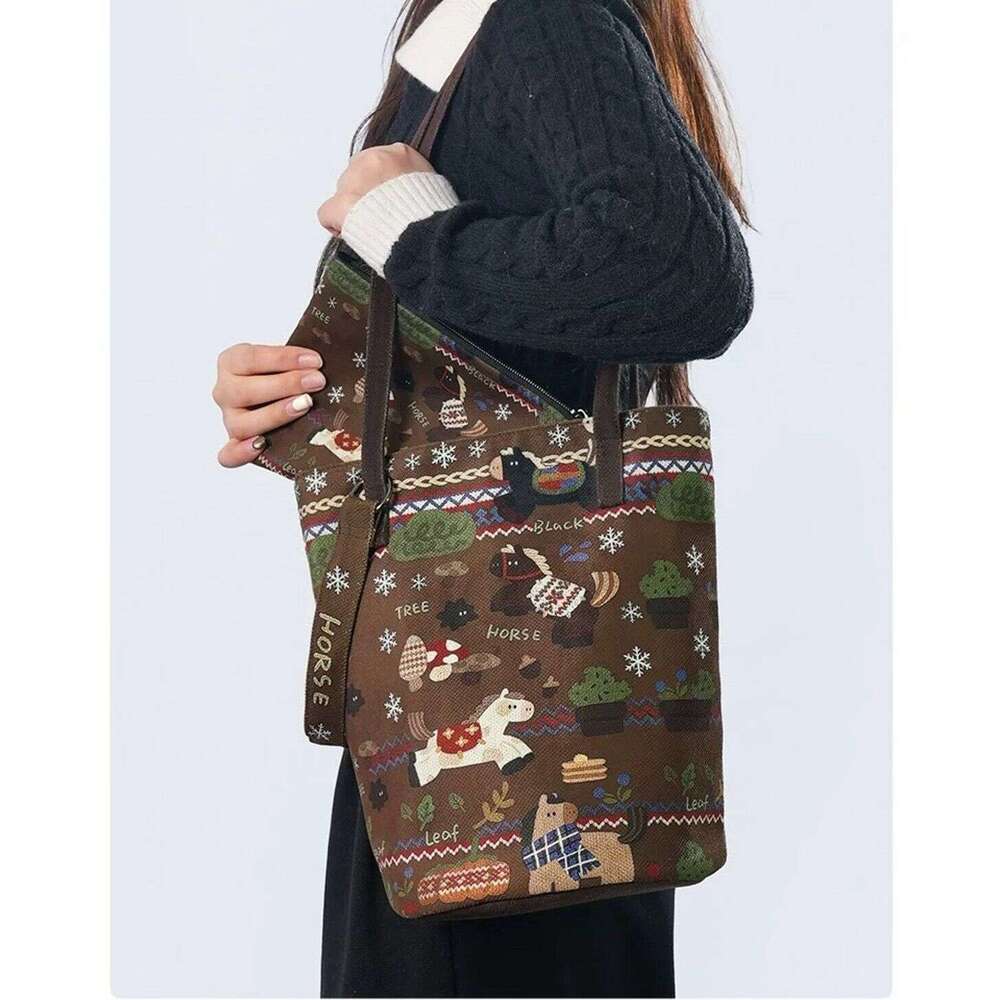 Luxury Shoulder Bags Totes Hobo New Fashion Printed Commute Chic Bucket Bag Year Of The Horse Souvenir Large Capacity Crossbody Bag For Women Winter S