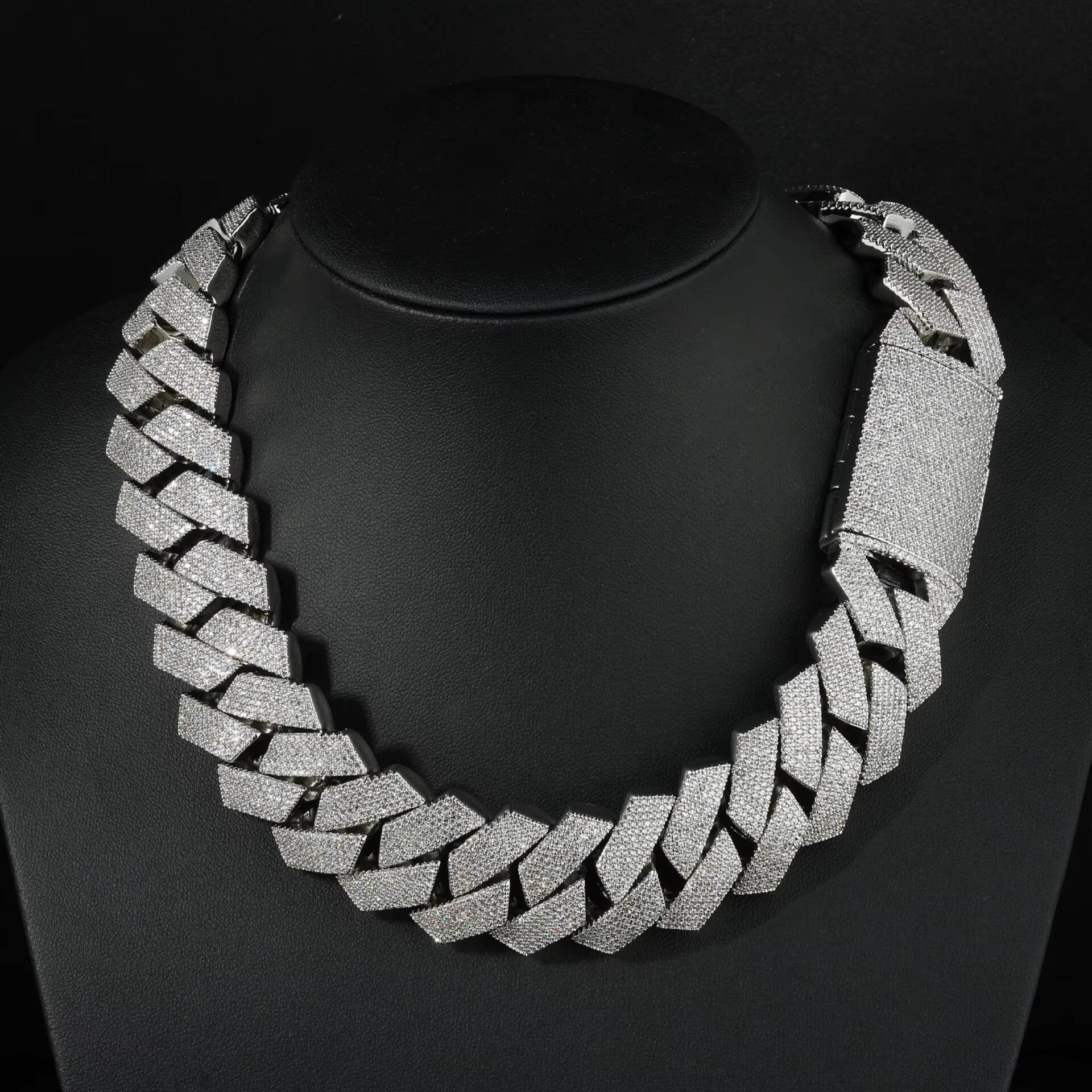 Jewelry Brass Iced Out Zircon Link Chain Hip Hop Necklace Jewelry Cuban Chain Iced Out Diamond Cuban Link Chain Hip Hop Necklace