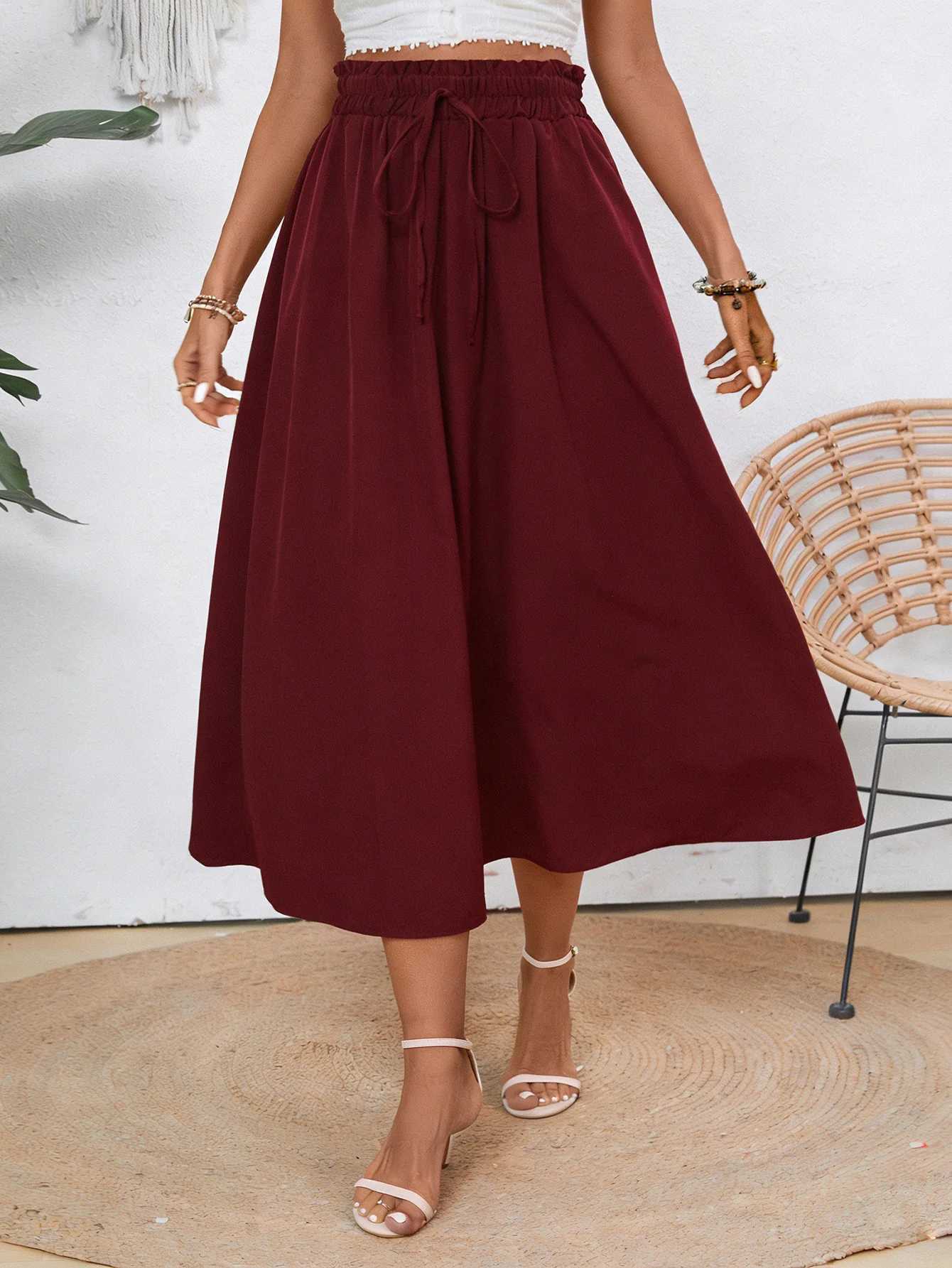 Womens High-Waisted a Line Skirt Elegant Flowy Half Skirt with Elastic Waist and Pockets Perfect for Casual Outings M260316