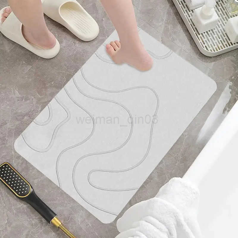 Non Slip Bath Mat with Strong Suction Cups for Shower Tub Floor Soft Comfortable Quick Dry Bathroom Rug H260316