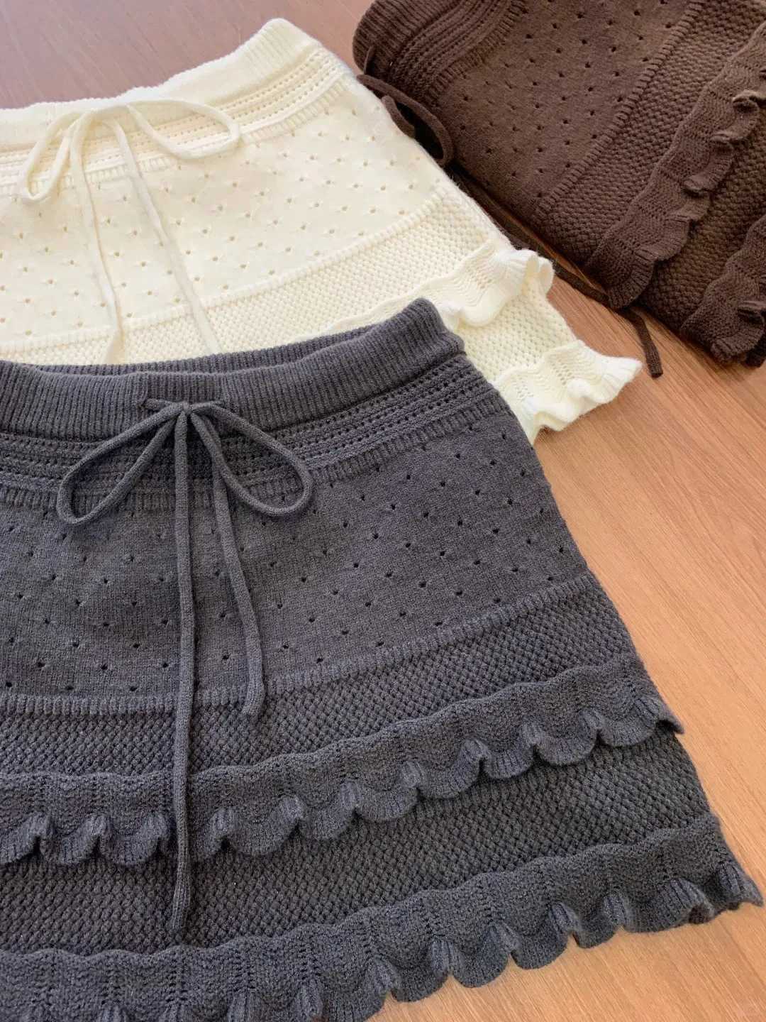 Women Patchwork Knit Mini Skirt High Waist Ruffle Drawstring Sweet Cake Style Winter Chic Hollow out A-Line Womens Skirt M260316