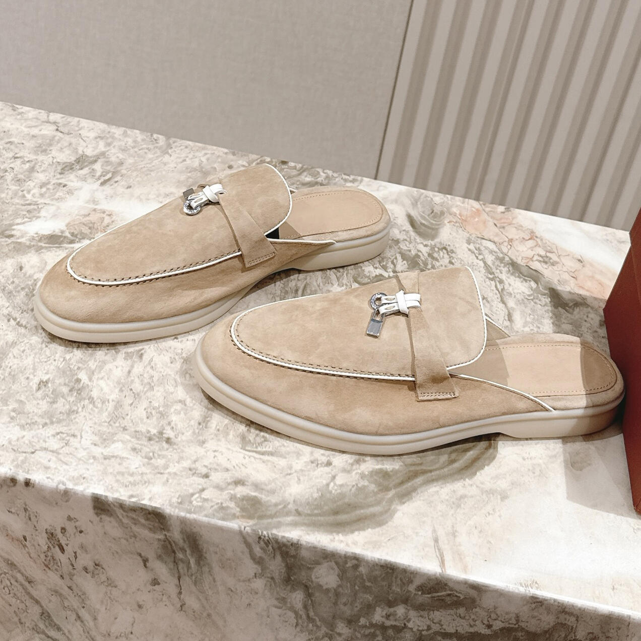 hit product Women's Suede Tassel Backless Loafer Mules Luxury Velvet Flat House Slippers 35-42 code