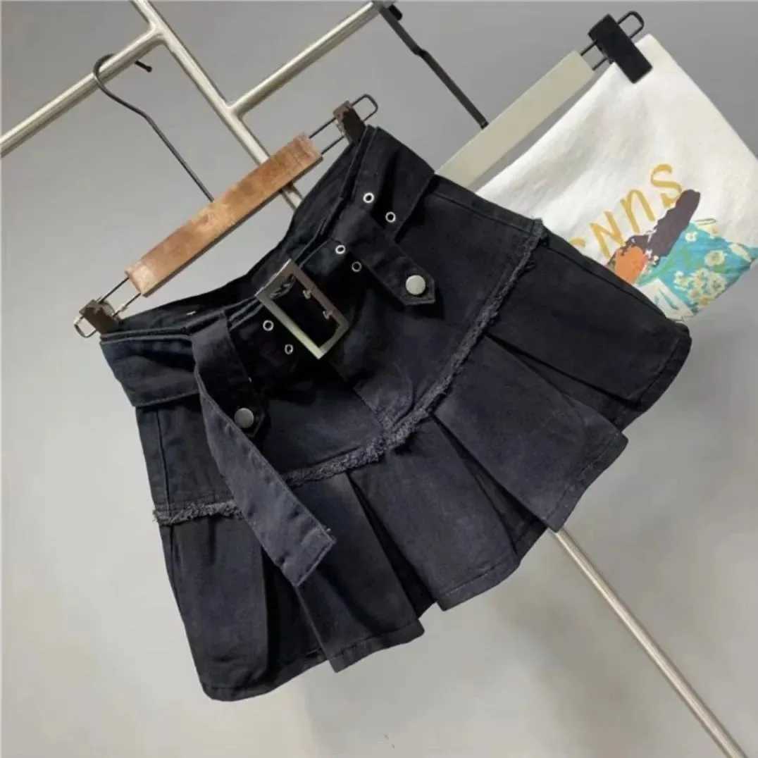 New Fashion Three Dimensional Strap Pocket Wash High Tooling Denim Skirt Women Y2K Summer Vintage Casual Joker A Skirt M260316