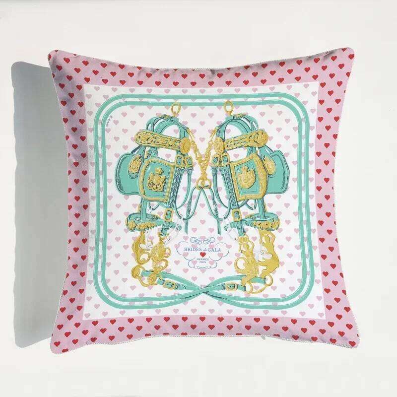 2025 New Luxury Pink Series Horse Velvet Cushion Soft Cover Pillowcase Home Decorative Pillows Sofa Throw Pillow Case 26H0316