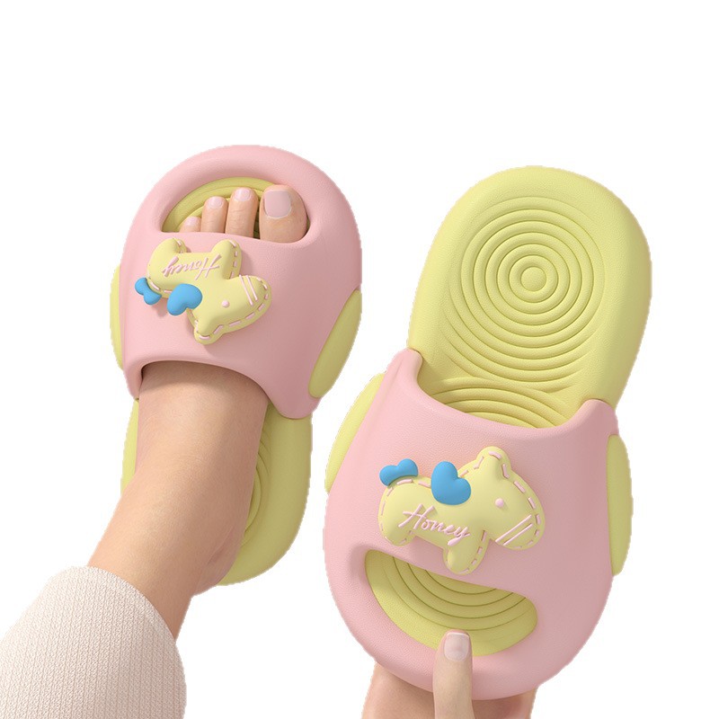 Kids Girls Unisex Cartoon Bear Slides Lightweight Waterproof Non-slip Men Women Summer Beach Pool Slippers Summer Indoor House Shoes