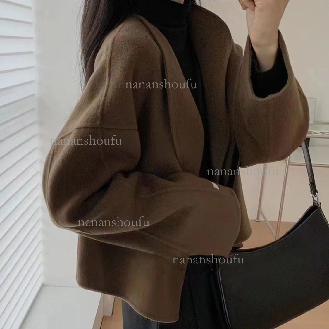 2026 Luxury Double Sided Cashmere Designer Jacket Hepburn Style Fashionable Short Thickened Wool Coat Autumn/winter Trendy Essential Women's Smal