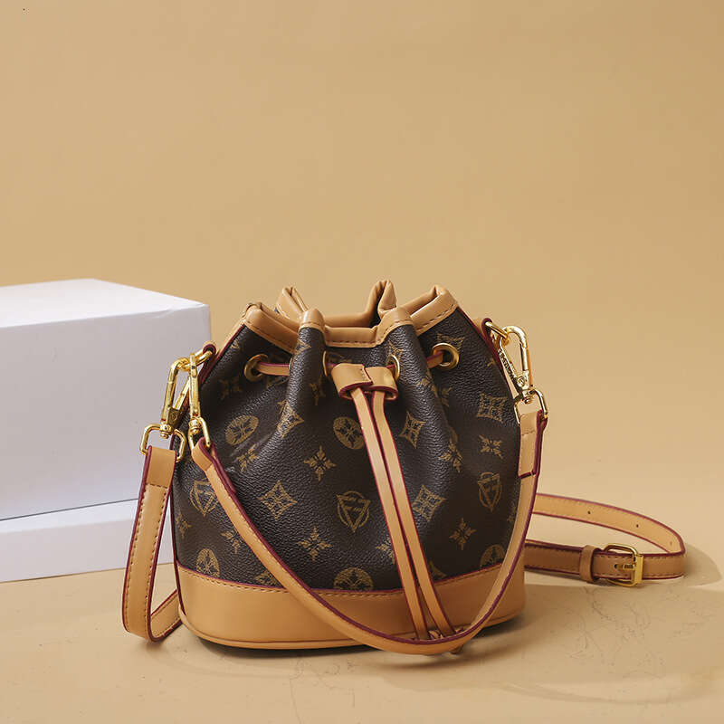 High-Quality Vintage Bucket for Women 2026 New Korean Version Versatile Elegant Casual Single Shoulder Crossbody Bag - view 8
