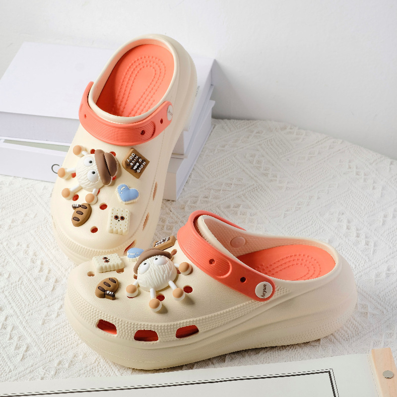 Boys Girls EVA Clogs Cute Cartoon Decor Non-slip Sole Teenagers Kids Outdoor Beach Pool Slippers Summer Casual Sandals Slippers For Men and women Free