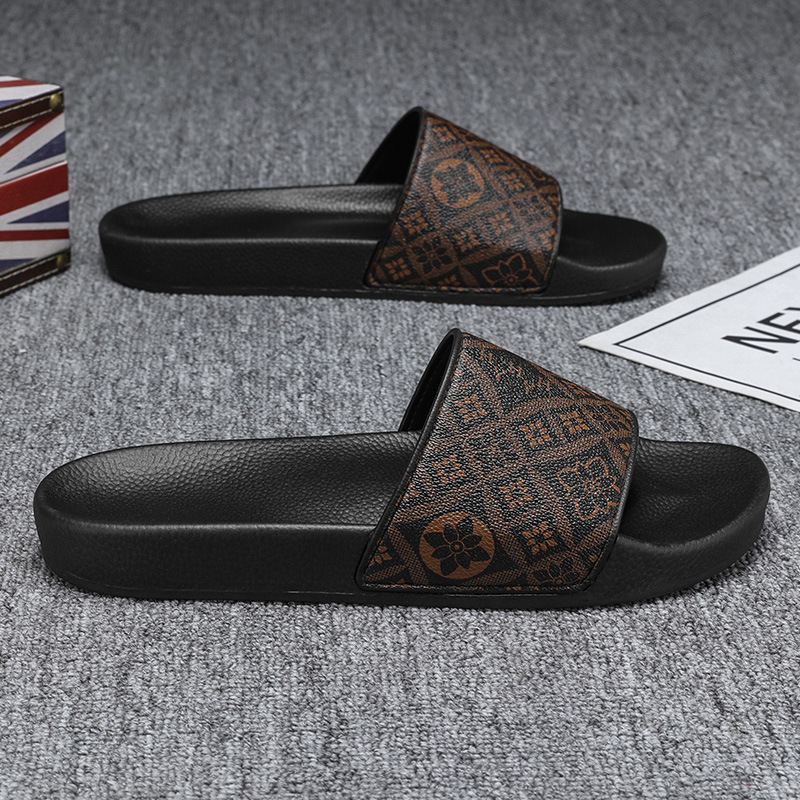New design slippers 2026 European Style Men's Flip Flops , Premium Summer Beach Slides, Lightweight Outdoor Slippers Free Shipping