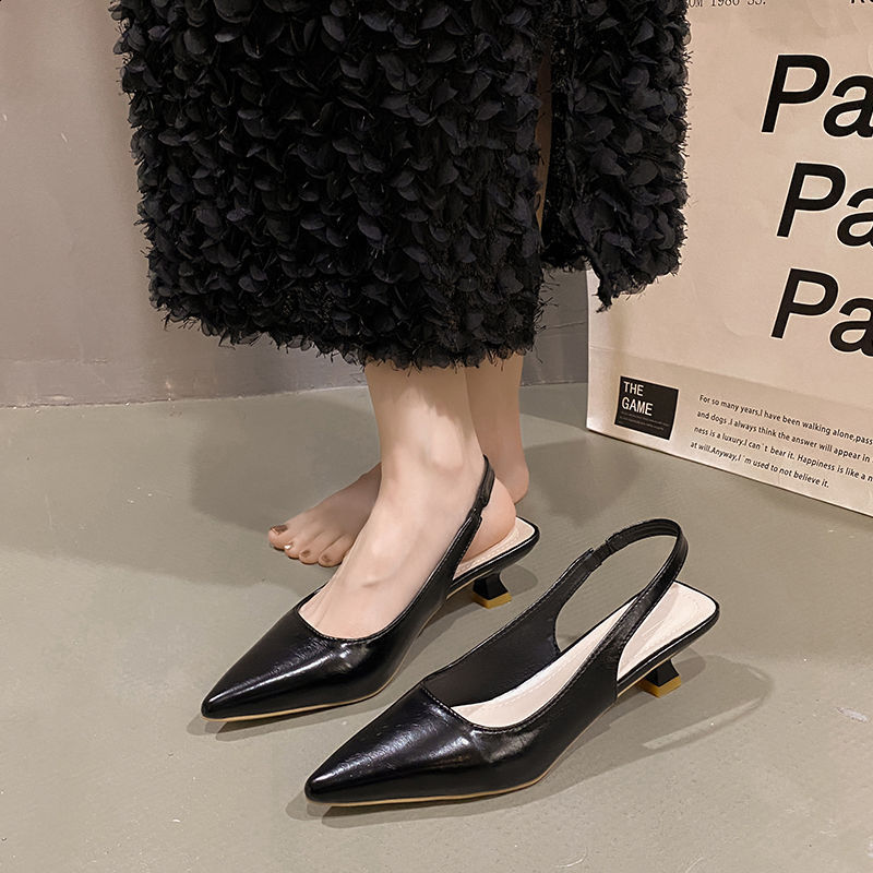 Spring/Summer Womens Kitten Toe Sandals Fashion Rear Buckle Shining Silver Womens Casual Midsole Shoes 241113