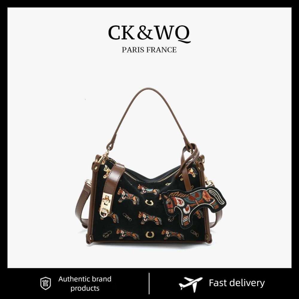 Luxury Shoulder Bags Totes Hobo CK WQ Spring Summer New Fashion Versatile Exquisite Embroidered Box Crossbody Bag G Black SENYY