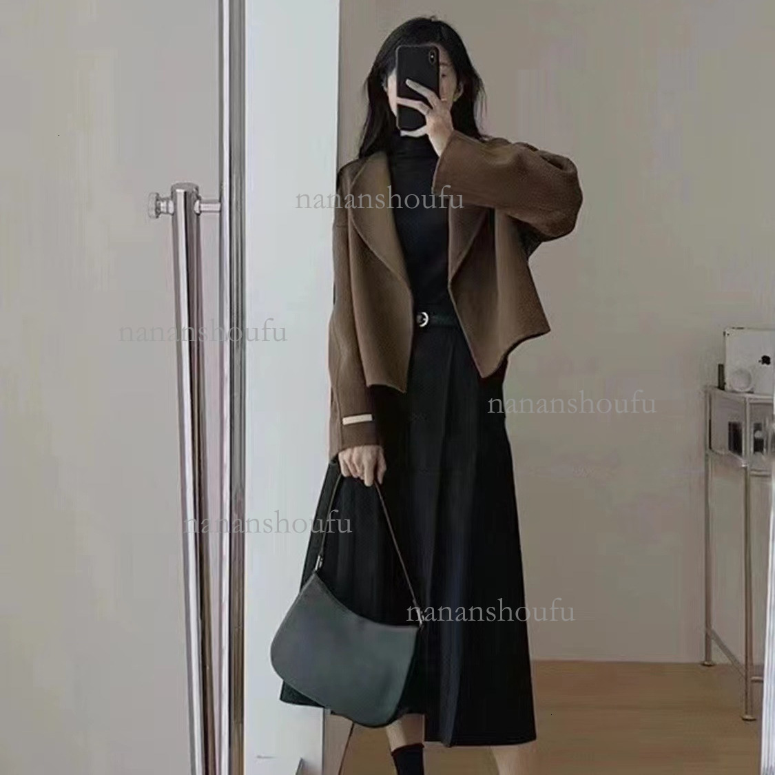 2026 Luxury Double Sided Cashmere Designer Jacket Hepburn Style Fashionable Short Thickened Wool Coat Autumn/winter Trendy Essential Women's Smal