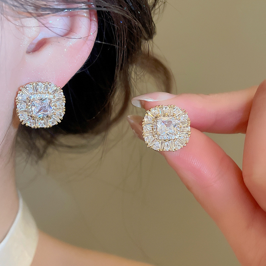 S925 Silver French Minimalist High-End Versatile 18k Gold Inlaid with Large Zirconia Earrings for Women Wholesale - view 4