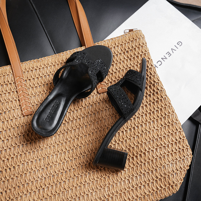 HZGUSIFU new free shipping designer slippers for womens flat slippers pink green black white brown Fashionable versatile high-heeled sandals