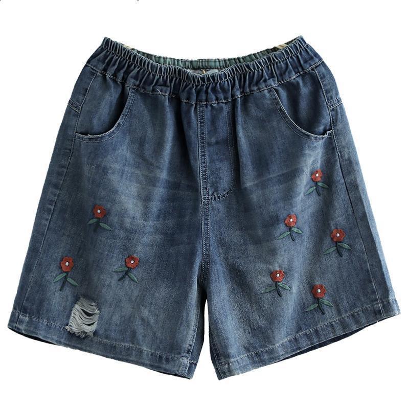 Koreanstyle washed denim shorts for women artistic embroidery ripped loose fit versatile wideleg Aline pants for women 210714