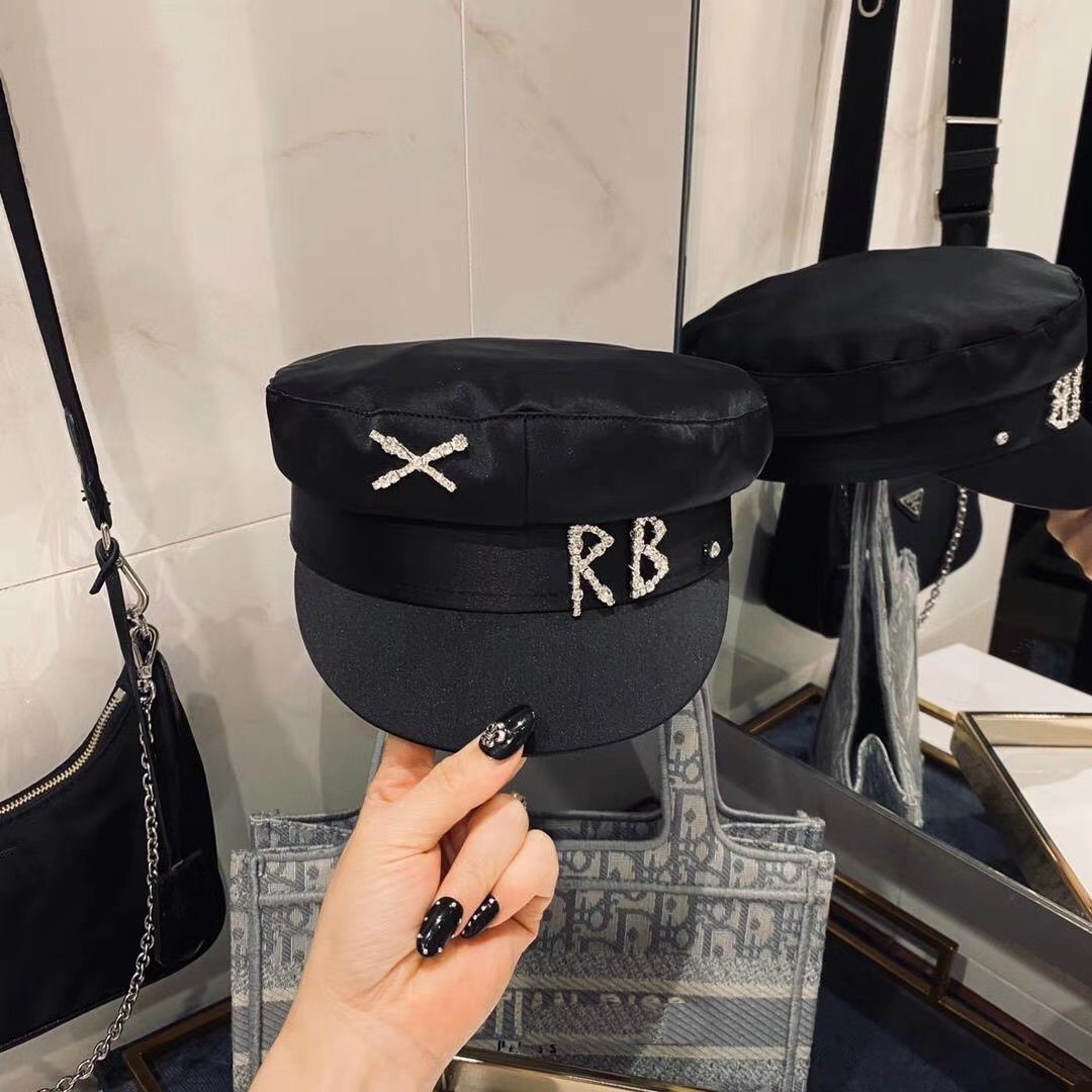 Celebrity Style Designer Beret Ruslan Baginskiy Cap Luxury Hat Fashion RB Cap Casquette Baker Boy Cap Diamond Letter Woolen Hats Beanie Designer Cap e80 7ff