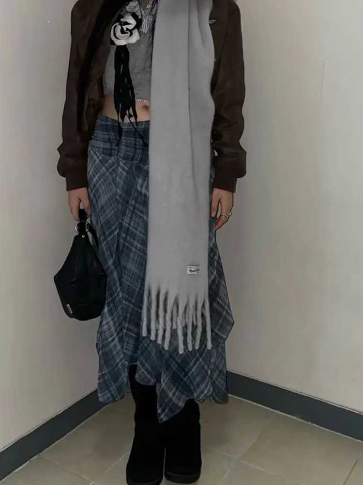 HH Women Vintage Plaid Midi Skirt Irregular Hem High Waist Pleated Skirts Female Casual Fashion High Street Lady Chic Skirts M260316