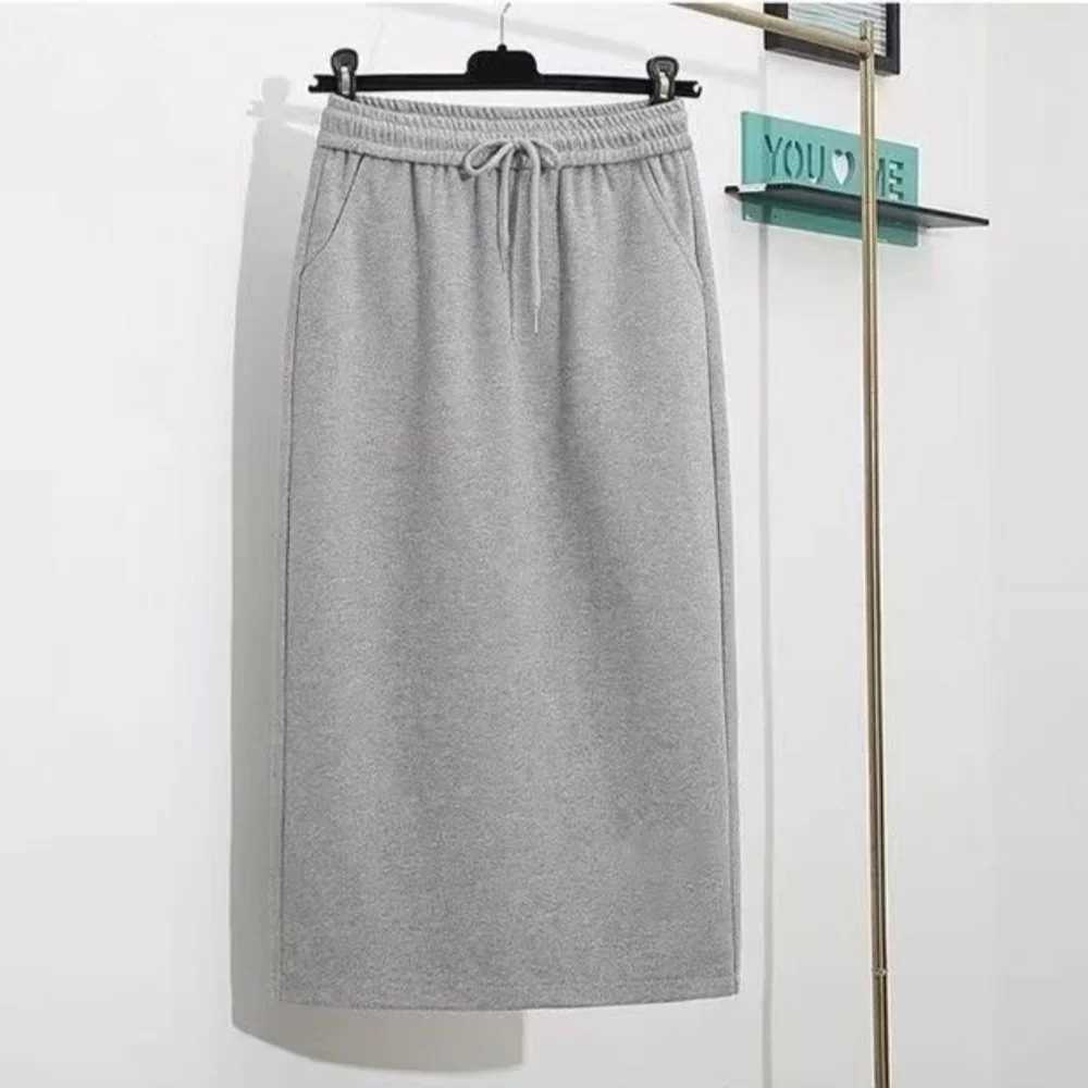 New Womens Soft Touch Silk like Midi Skirt High Waist Elastic Belt Fashionable Womens Skirt Elegant Women M260316