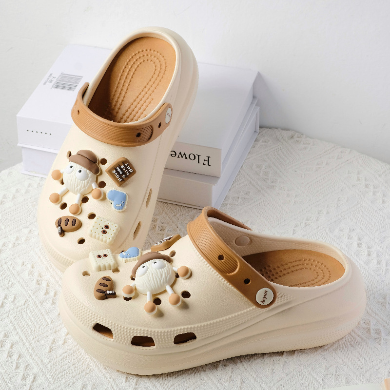 Boys Girls EVA Clogs Cute Cartoon Decor Non-slip Sole Teenagers Kids Outdoor Beach Pool Slippers Summer Casual Sandals Slippers For Men and women Free