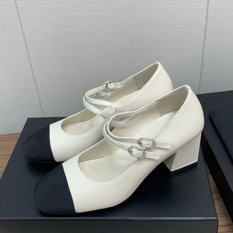 Ladies Summer Panda Color Mary Jane Shoes Designer Summer Metal Buckle Coarse Heels Women High Heels Muler Shoes Luxury Brand Sandals Genuine Leather Outsole