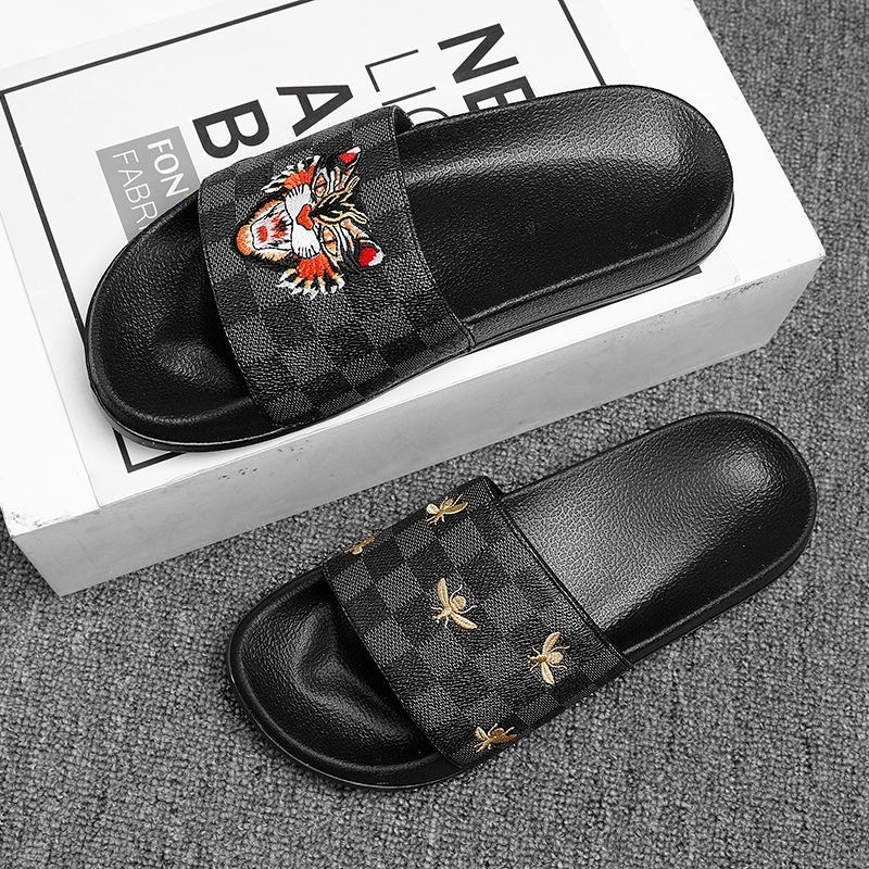 Free Shipping Luxury Premium Slippers 2026 Men's Trendy Embroidery Tiger Flip Flops, European Style Outdoor Slippers 39-46