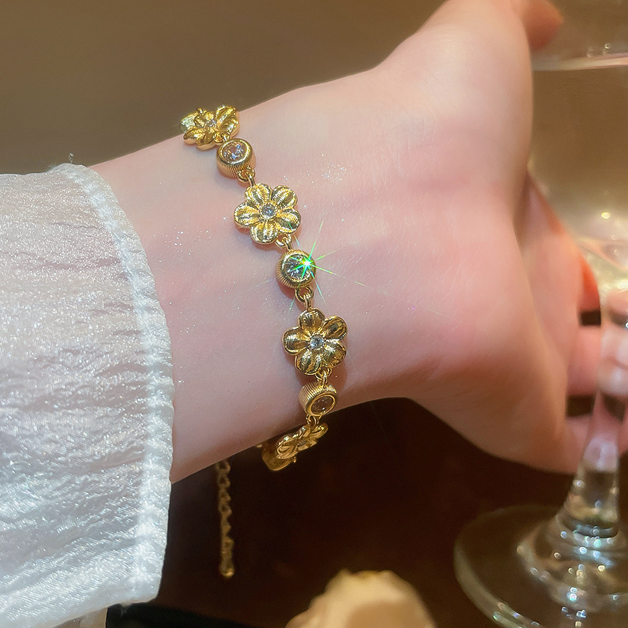 18k real gold plated zircon flower bracelet, fashionable versatile, stylish and unique design, niche jewelry for women - view 3