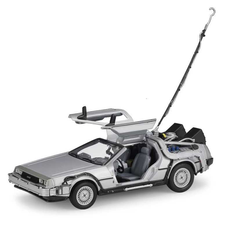 WELLY 124 Diecast Alloy Model Car DMC-12 delorean back to the future Time Machine Metal Toy Car For Kid Toy Gift Collection Y260316