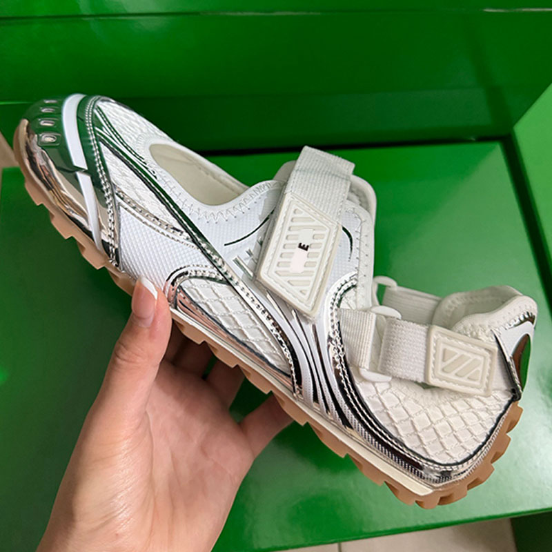 Womens Orbit Flash Mary Jane Sneakers lightweight technical fabric mesh Silver White Orbit Flash Ballerines 856049V2 Ladies Mary Jane Sneaker