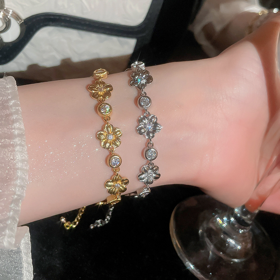 18k real gold plated zircon flower bracelet, fashionable versatile, stylish and unique design, niche jewelry for women - view 5