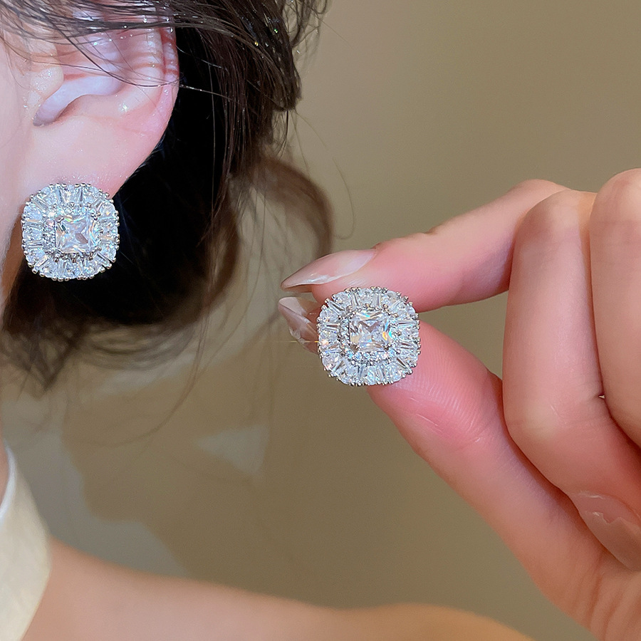 S925 Silver French Minimalist High-End Versatile 18k Gold Inlaid with Large Zirconia Earrings for Women Wholesale - view 3