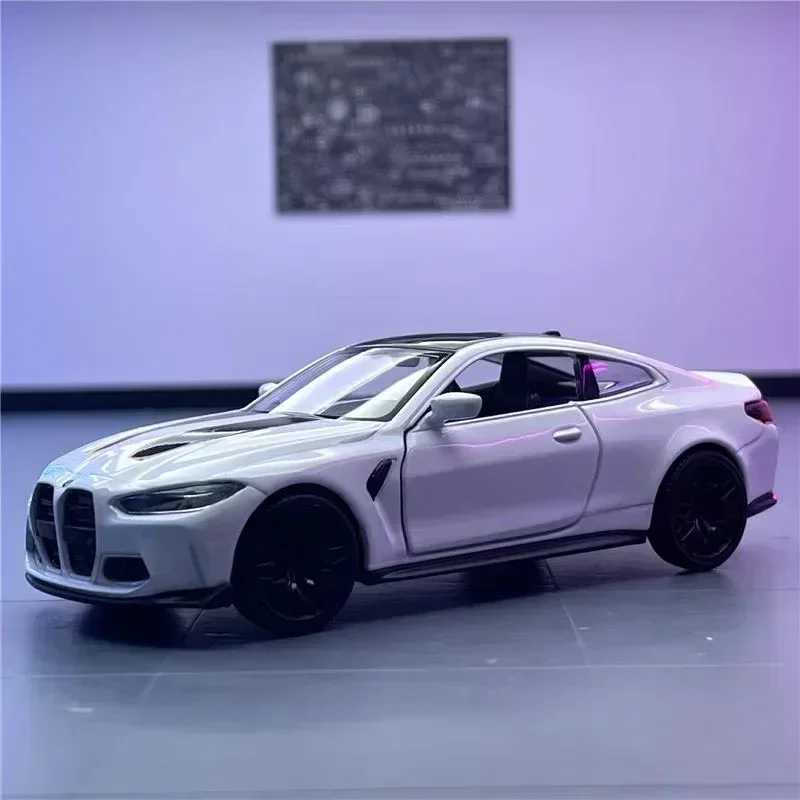 1/36 BMW M4 CSL G82 Sedan Toy Car Miniature Model RMZ CiTY Free Wheels Pull Back Diecast Alloy Collection Gift For Children Boy D260317