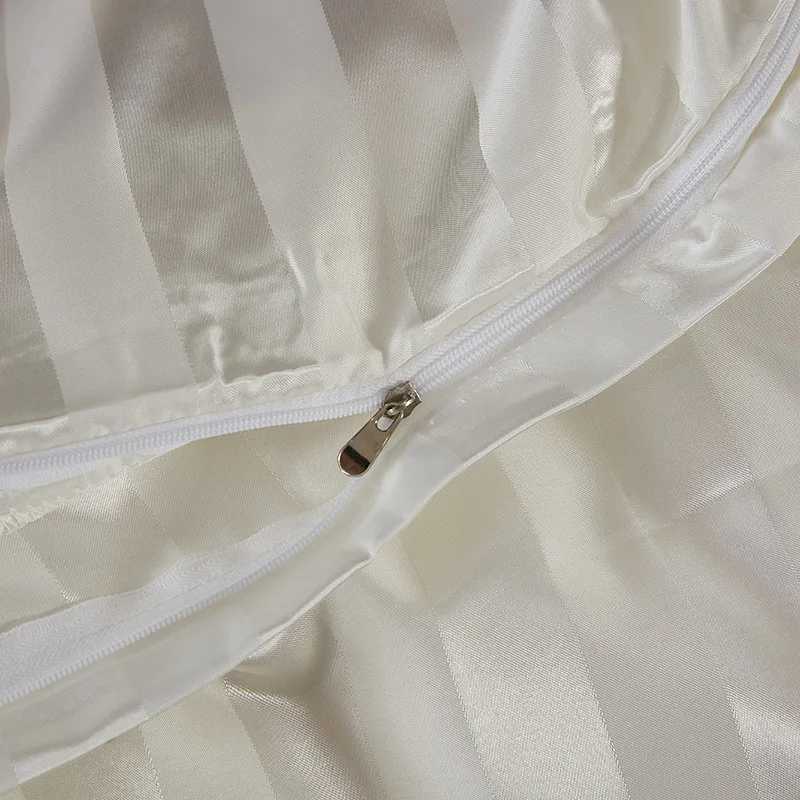 Satin Faux Silk Striped Duvet Cover Set High-Quality Solid Smooth Summer Cooling Comforter Sets Adult Soft Bedclothes for Home D260317