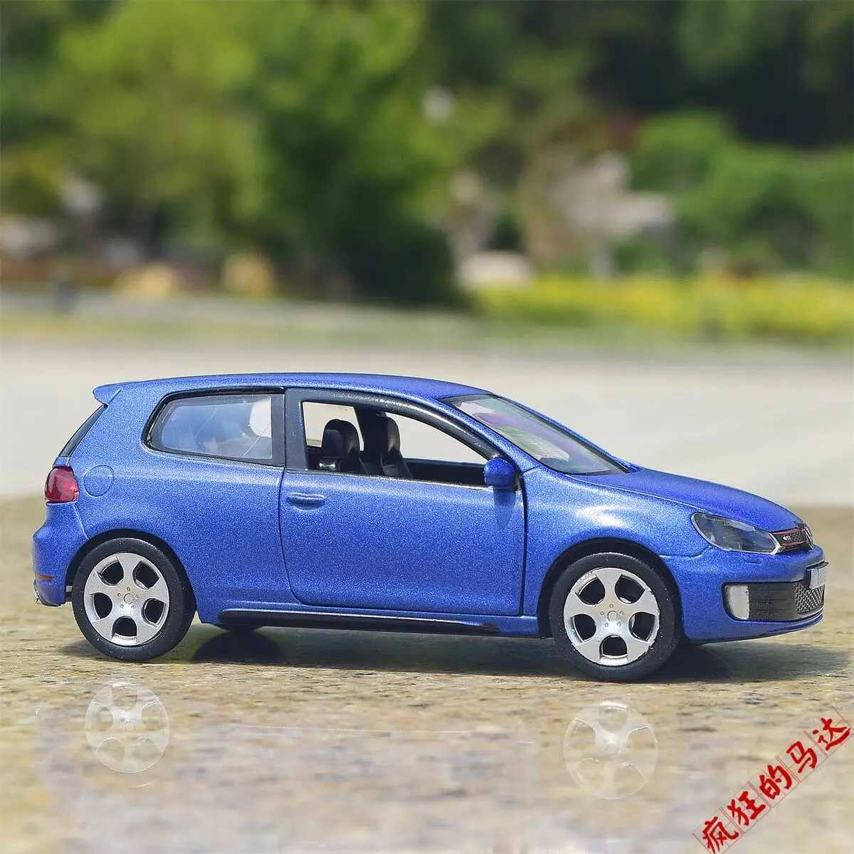 Gifts For Children 5 Inch Simulation Exquisite Diecasts Toy Vehicles RMZ city Car Styling Golf GTI 136 Alloy Model Metal Car D260317