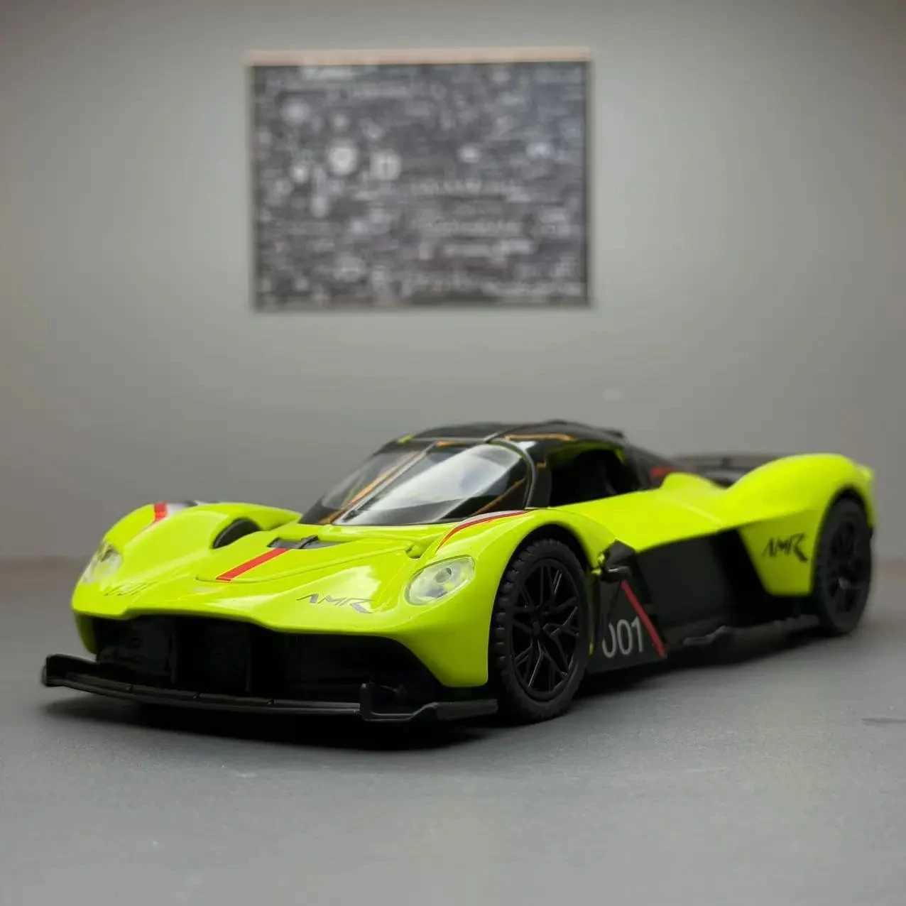 Boxed 132 Valkyrie Alloy Sports Car Model Childrens Toy Car With Sound and Lights Holiday Gifts Boys Gaming Vehicle D260317