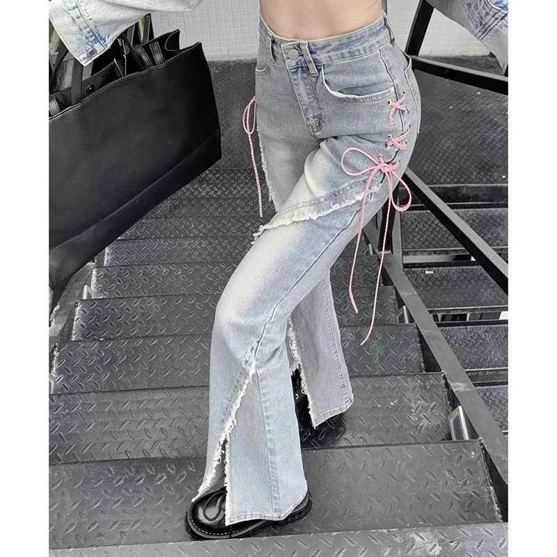 2024 Woman High Waist Y2k Flare Jeans s Pink Strap Harajuku Bell Bottom Pants Lady Fashion Spliced Light Blue Denim Trousers M260317