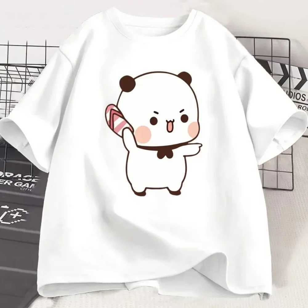 Kawai Panda Bear Bubu Throwing Flip Flop To Dudu T-shirt Men Women Funny Couple T Shirt Casual Fashion Cute Tshirt Valentines M260317