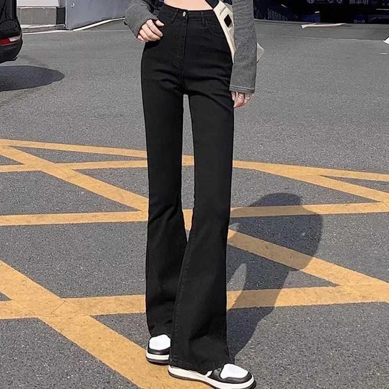 Woman American High Waist Slim Fit Bell Bottom Jeans Female Fashion Y2k Flare Pants s Elastic Designer Black Denim Trousers M260317
